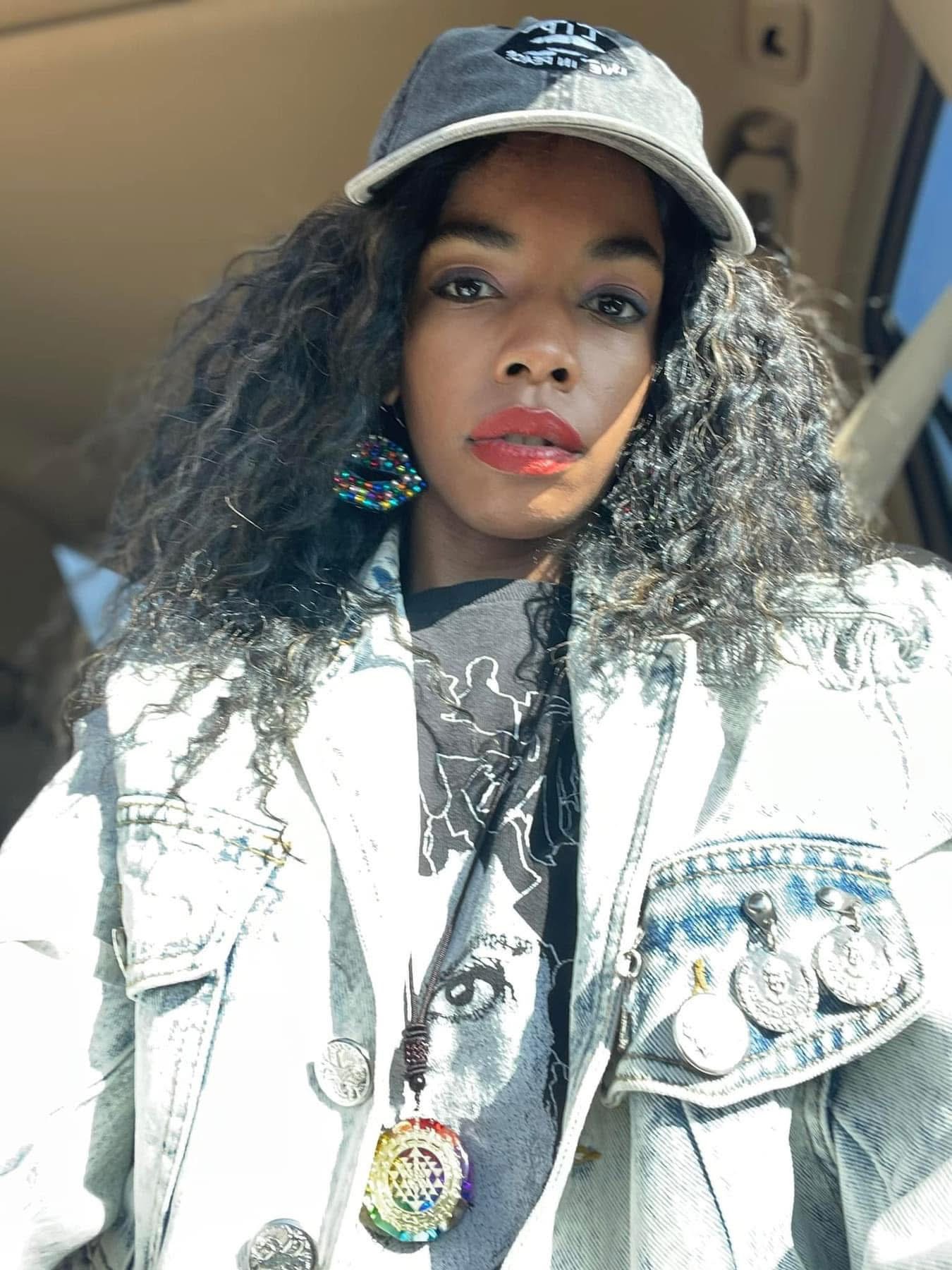 Author Rekey Jackson